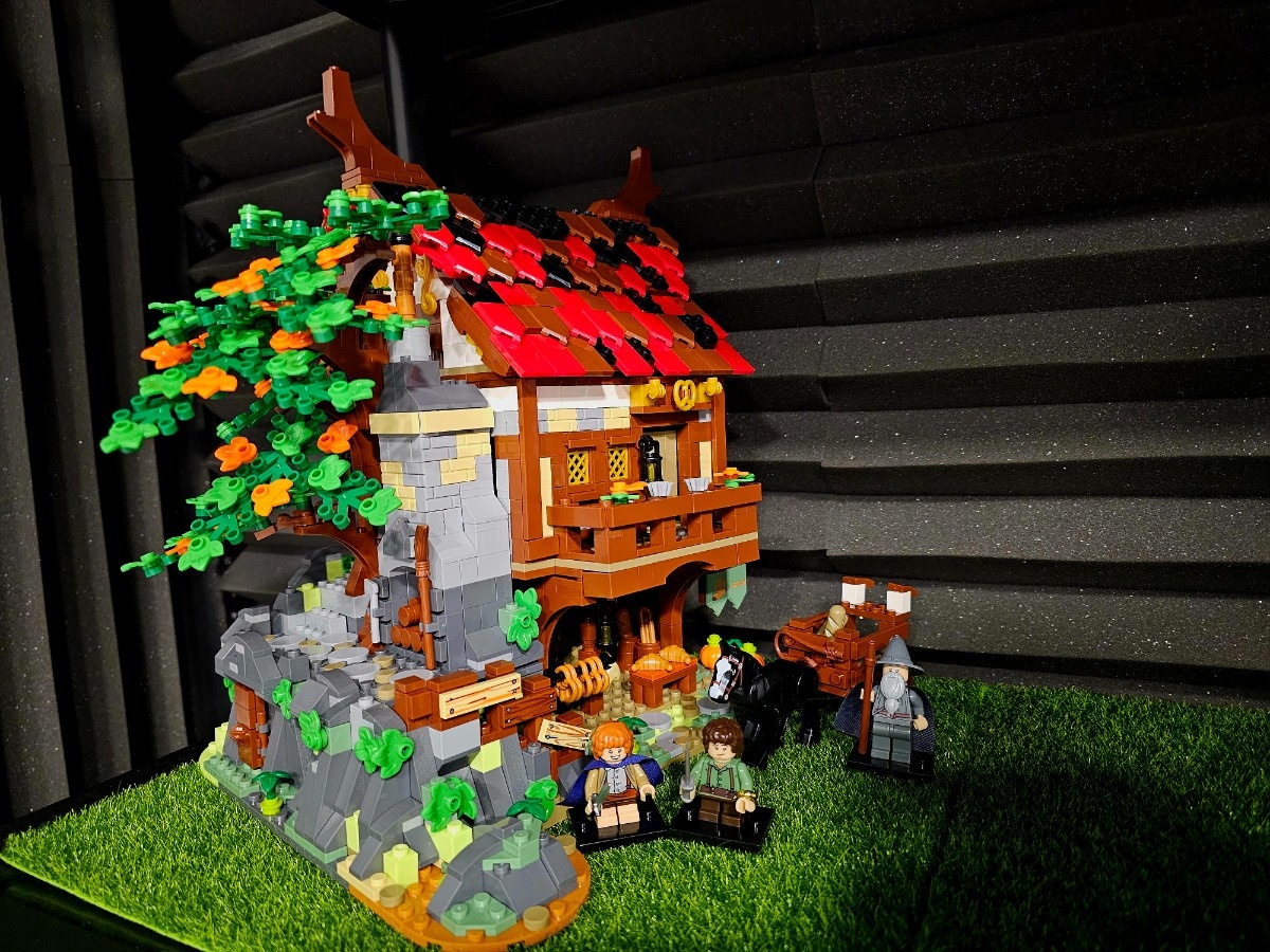 e7ac56ec-b9af-4092-8ad0-b5d29f30c384