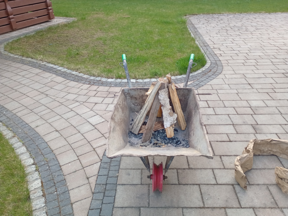 e324f97e-6fea-4fd0-a300-bf633b22a8b9