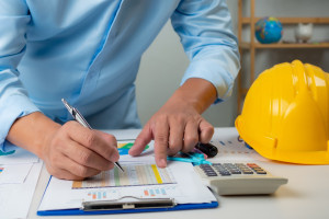 Koszty pracy biją rekordy. Zobacz raport