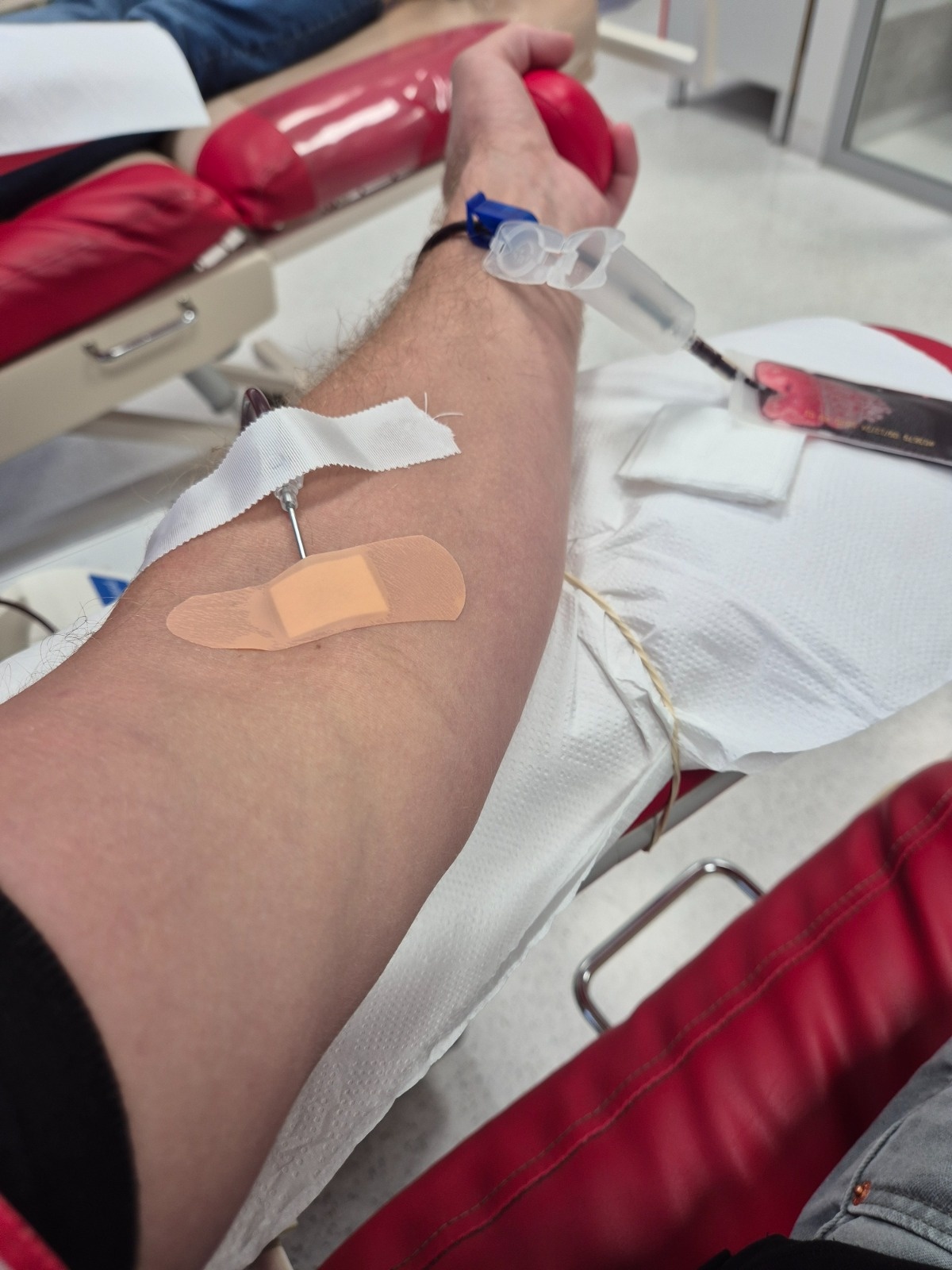 a5aeec06-01cb-47d2-afd5-30dcda024ca8