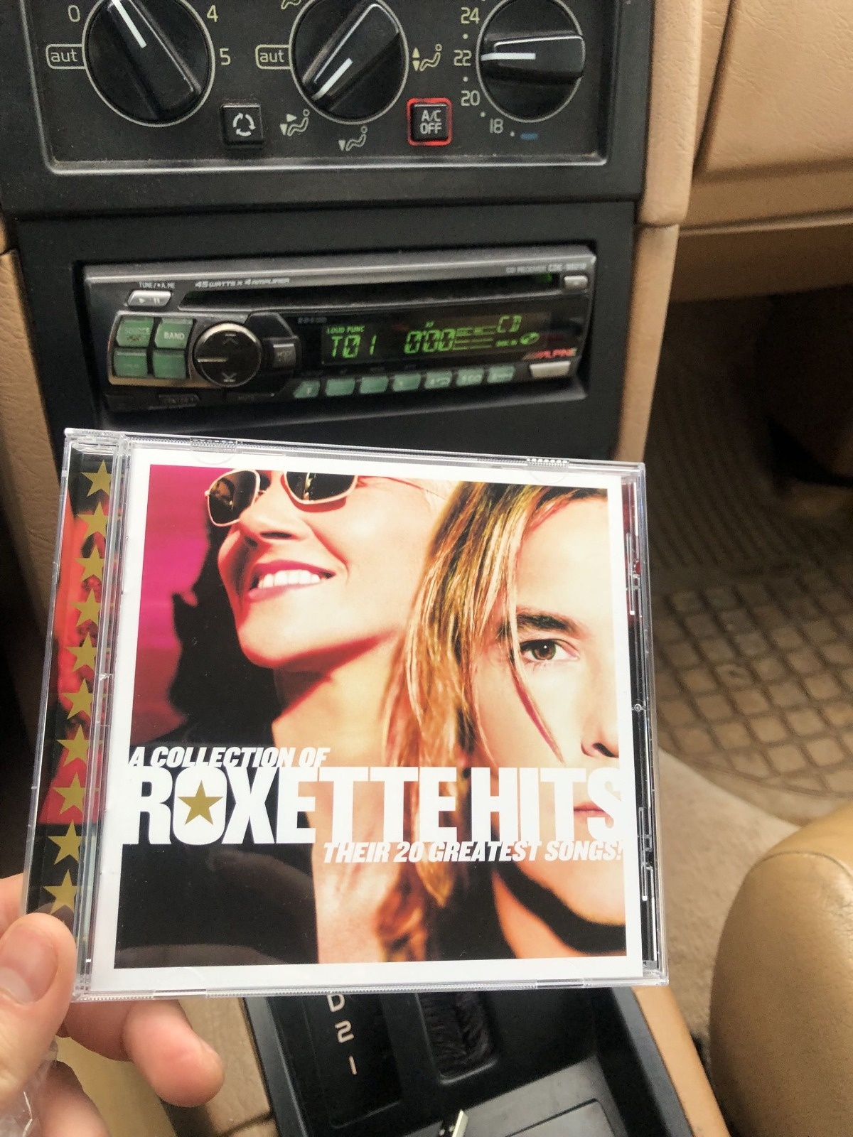 9e638c2d-70af-476e-8bf6-27eece0e9193