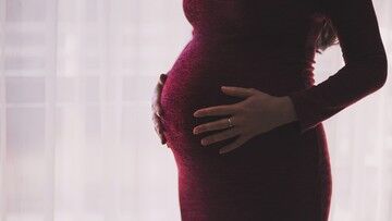 "Jeść dla dwojga, a nie za dwoje". Eksperci o diecie dla kobiet w ciąży