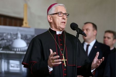 Arcybiskup Skworc rezygnuje w sposób dyplomatyczny