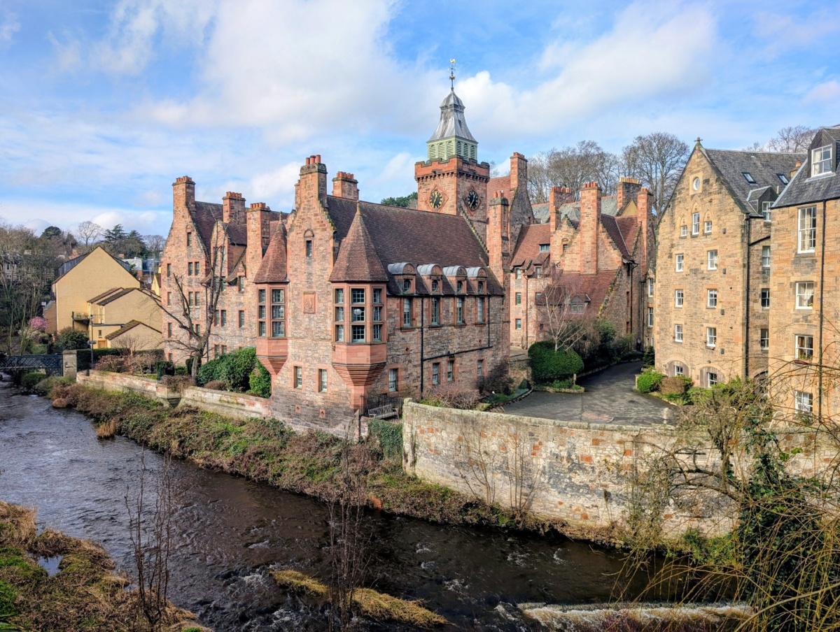 d648aff4-601f-4c9c-9c73-d209232b3abb