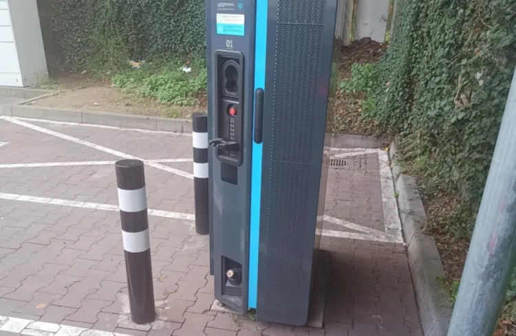 Kradną kable ze stacji ładowania elektryków