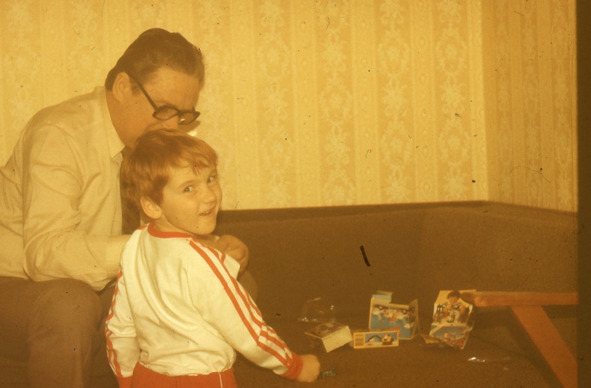 e1e7b888-deb3-4825-948c-ef17451b4490