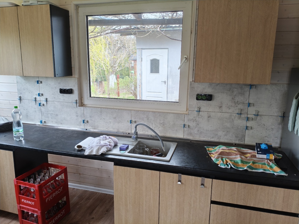 9b0e6e7e-20d4-4c93-badd-98e73240961d