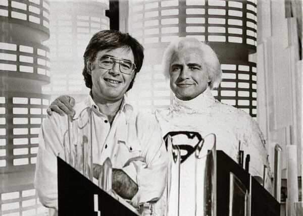 Richard Donner nie żyje. Supermanem pokazał ludziom, że mogą latać, a Zabójczą bronią bawił do łez