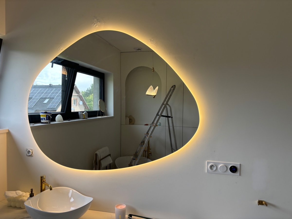 a8f43dc2-6b9b-4f8a-bbe3-b01f2aadb1e6