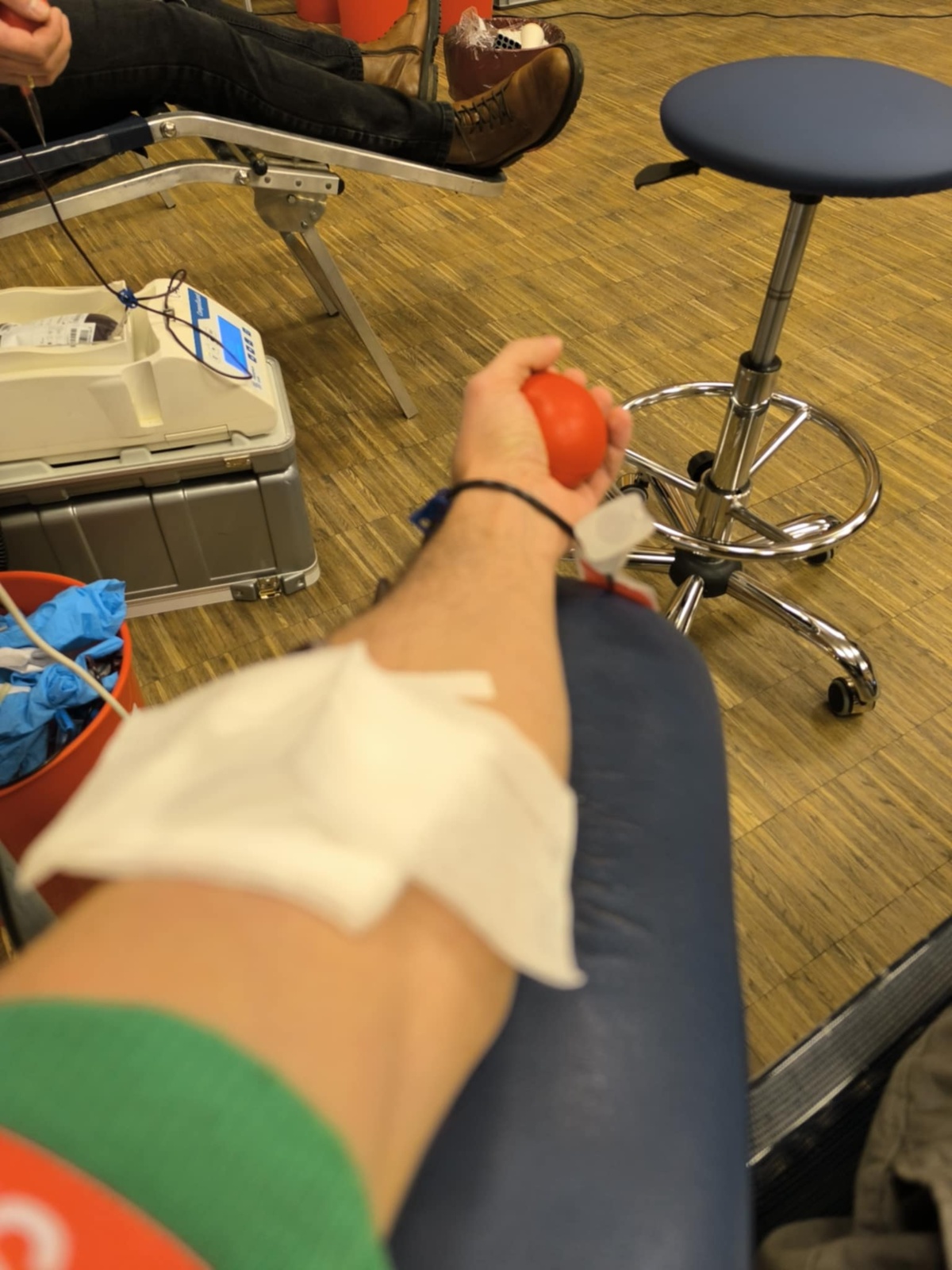 9dc0d411-dccb-4612-b798-4fba9b2bce68