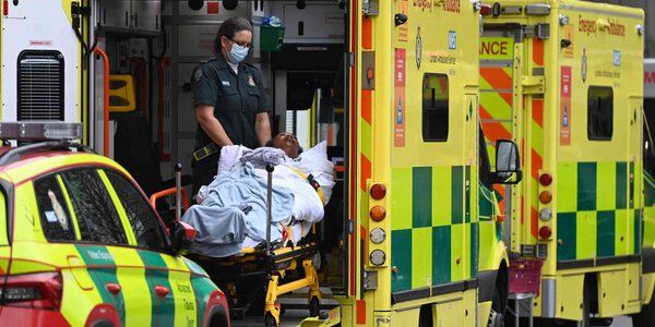 Koronawirus w Londynie: Wojsko skierowane do pomocy w szpitalach