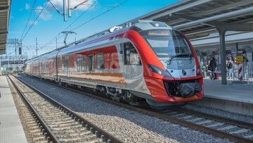 Polregio chce kupić elektryczne autobusy. Mają dowozić pasażerów na pociągi