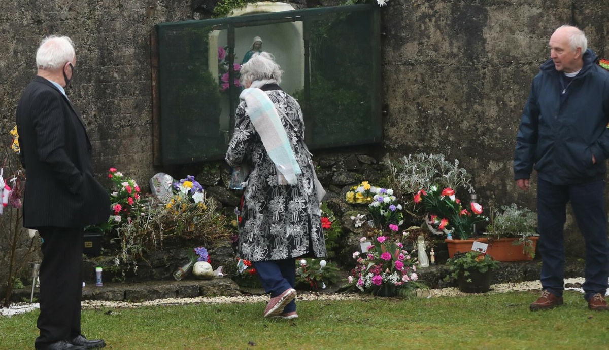 Ekshumacje dzieci w domu prowadzonym przez zakonnice. "To było zajwiększą zbrodnią kobiet"