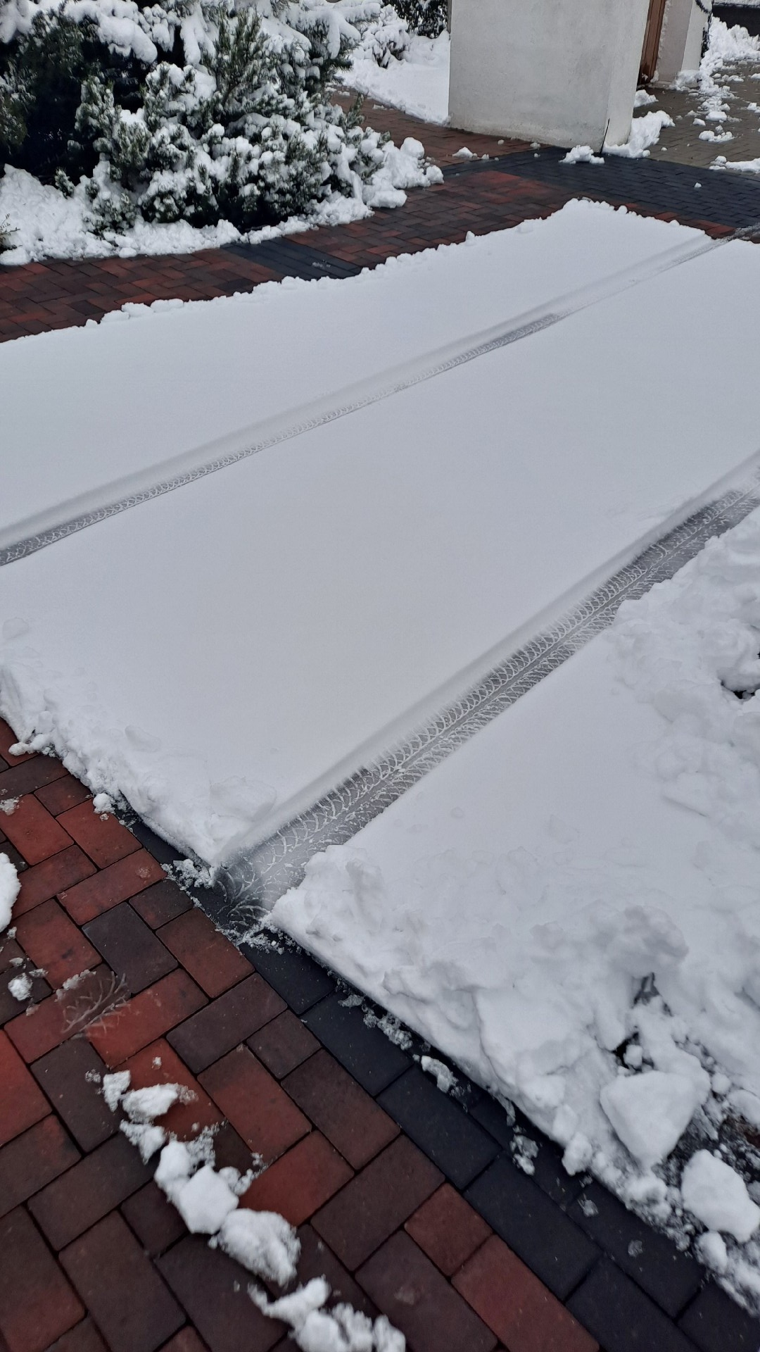 b1696118-94c2-41bf-b5e3-18c08c61e06b