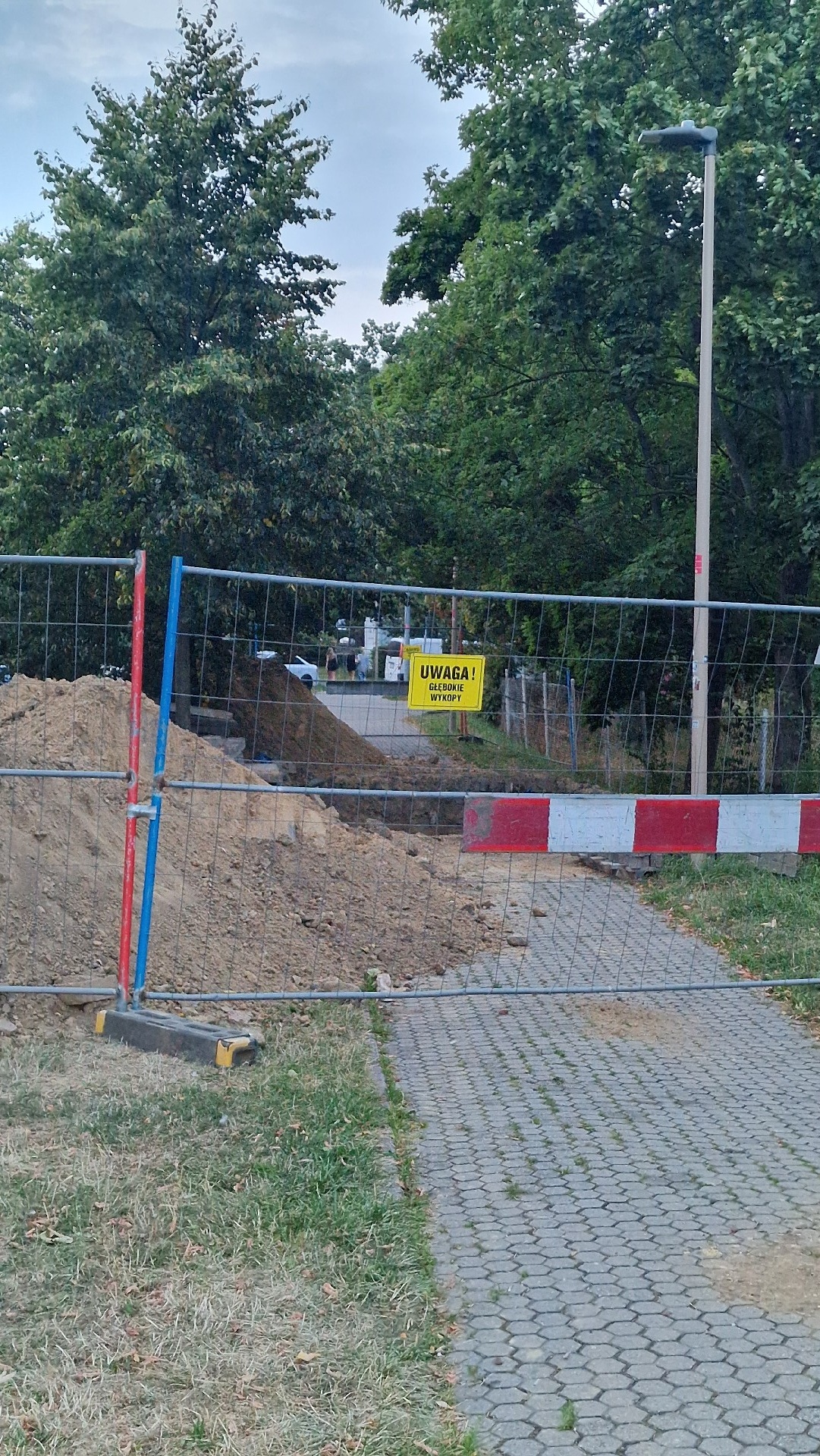 e47a427f-5961-4d88-9792-1bd9f8746c41