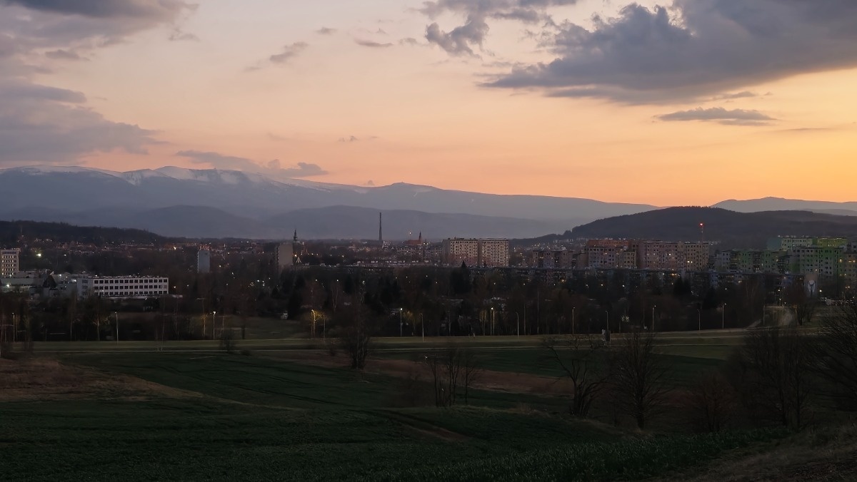 00714690-5b3a-42d2-8f2b-71873a258094