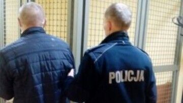Dobryszyce. Mężczyzna zaatakował syna siekierą