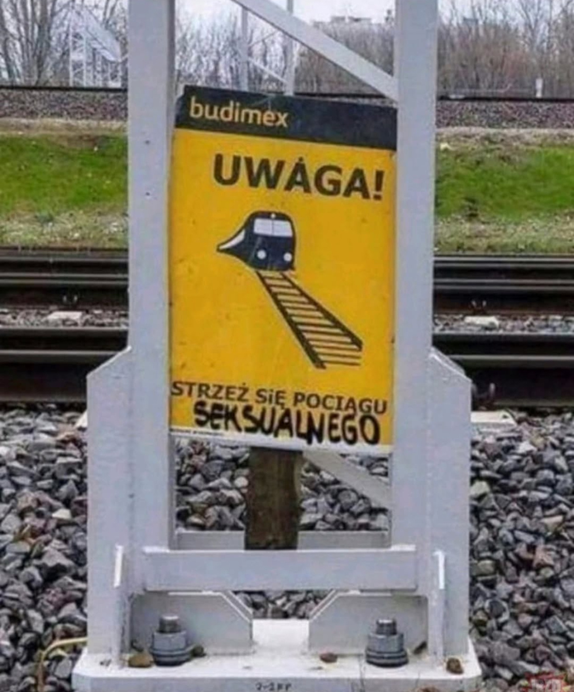 e305e1b5-9588-41a2-a46d-3d9cd3828160