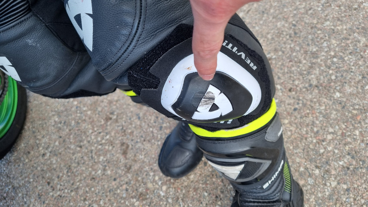 098e40ff-f970-44fd-b559-10682a32181b