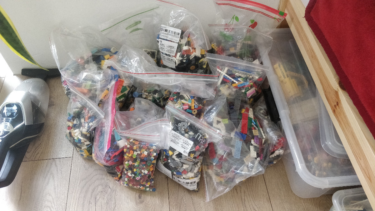 db0a707e-083c-4fde-aa02-db5cd5660148