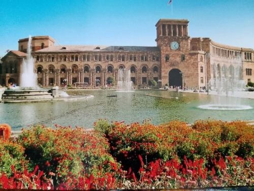 123e59ce-3cbd-441b-8d55-b75e295f10e0