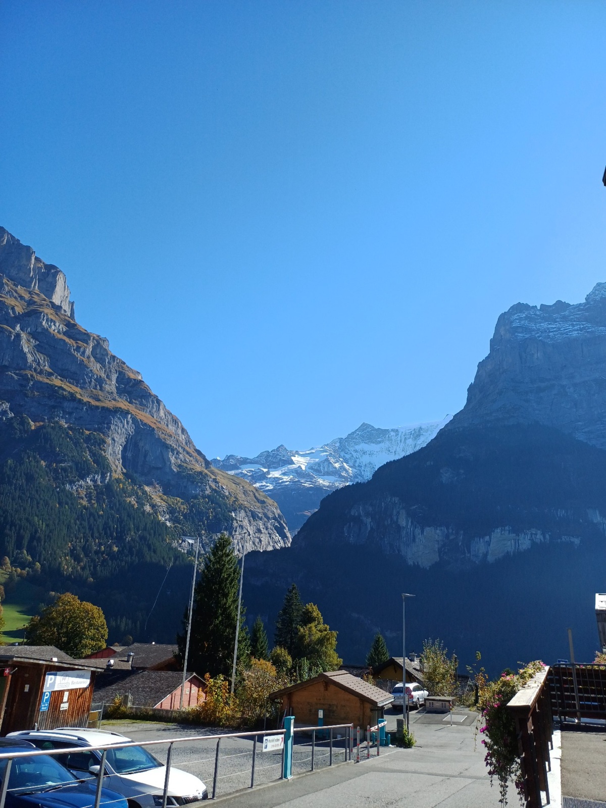 e40a9ade-96bf-4233-965b-2960d9caa185