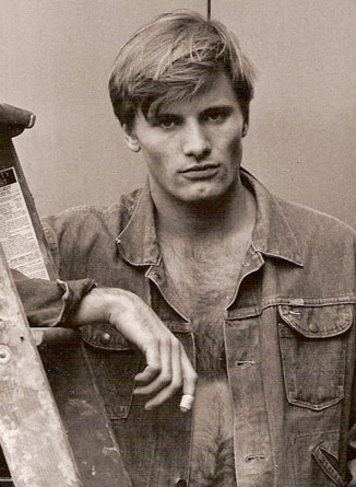 a5b200ae-665d-4dc0-8927-a541101714ad