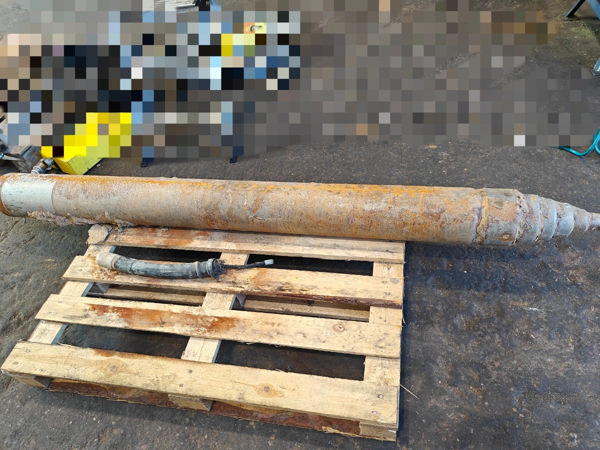 1283009a-915f-49b9-a3a0-4e42ce621267