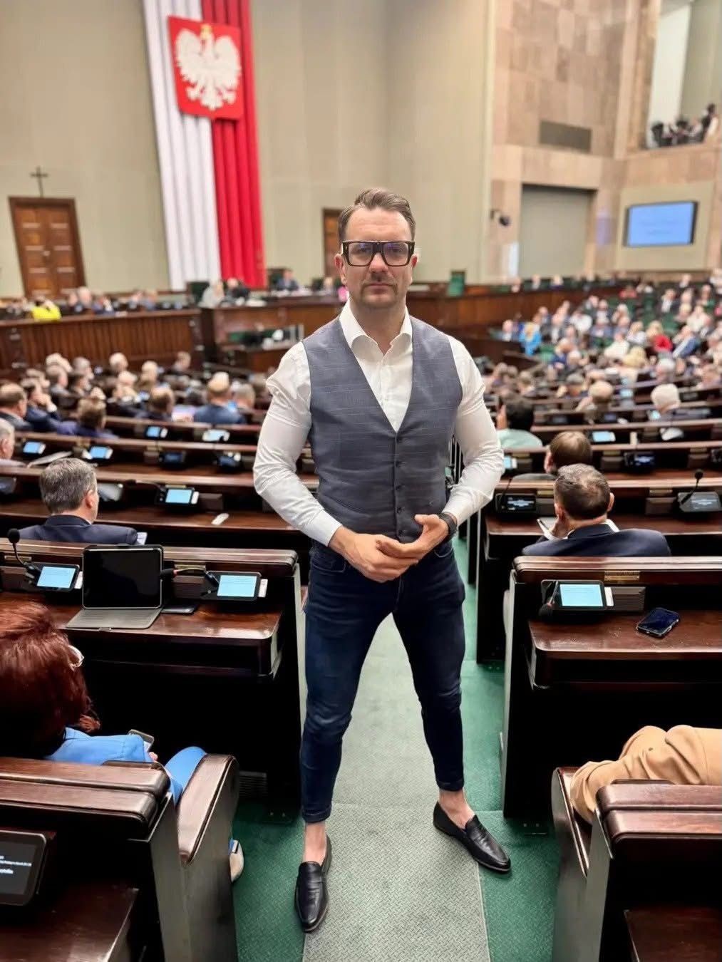 e4d7a6d9-b165-4bbb-b1c5-942ac5d6f349