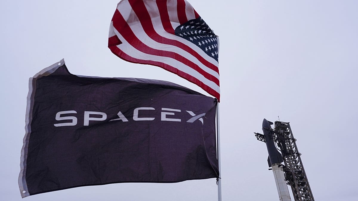 SpaceX wchodzi na giełdę po największym IPO w historii