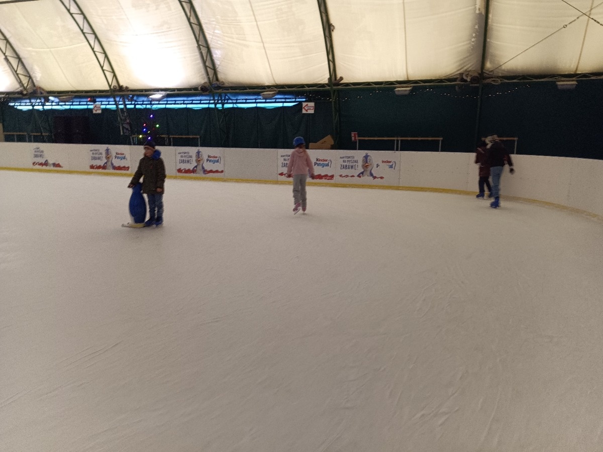 a328dff0-bd40-43a4-ab15-6f25d40d82eb