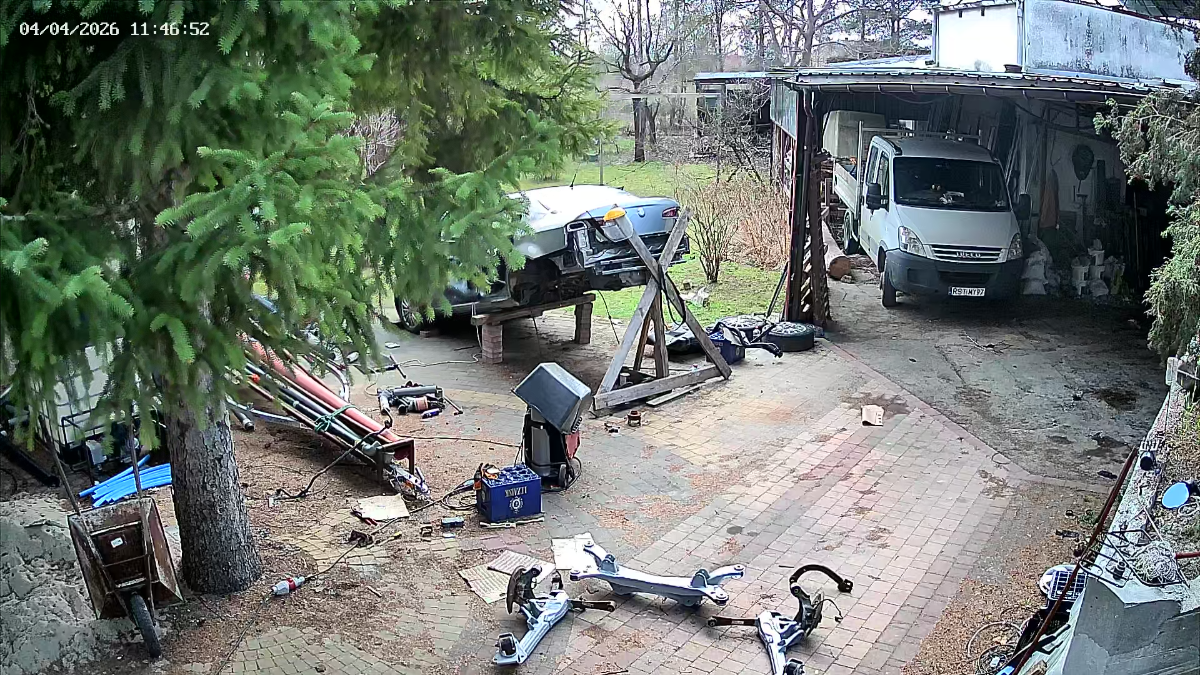 b6e52c91-5a44-4835-9026-87868875cdc1