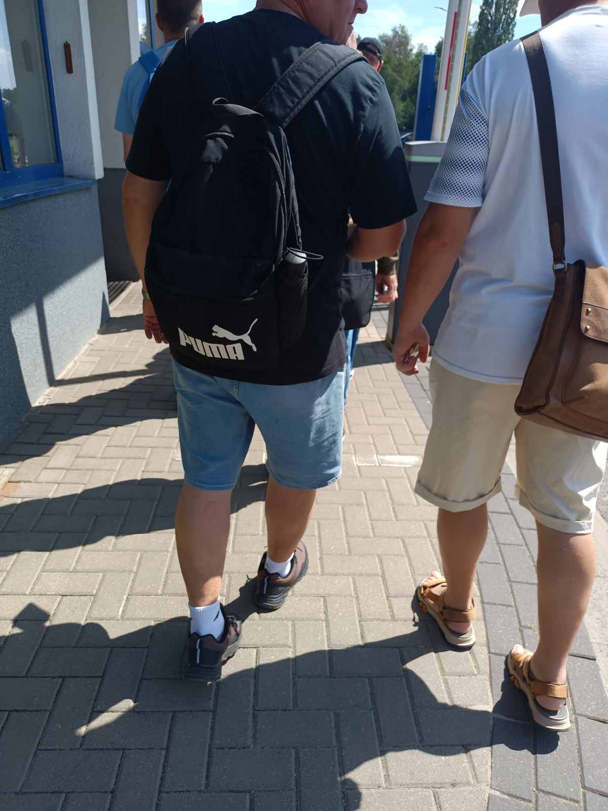 77350383-69bd-4d70-b4f8-563b1f38993b