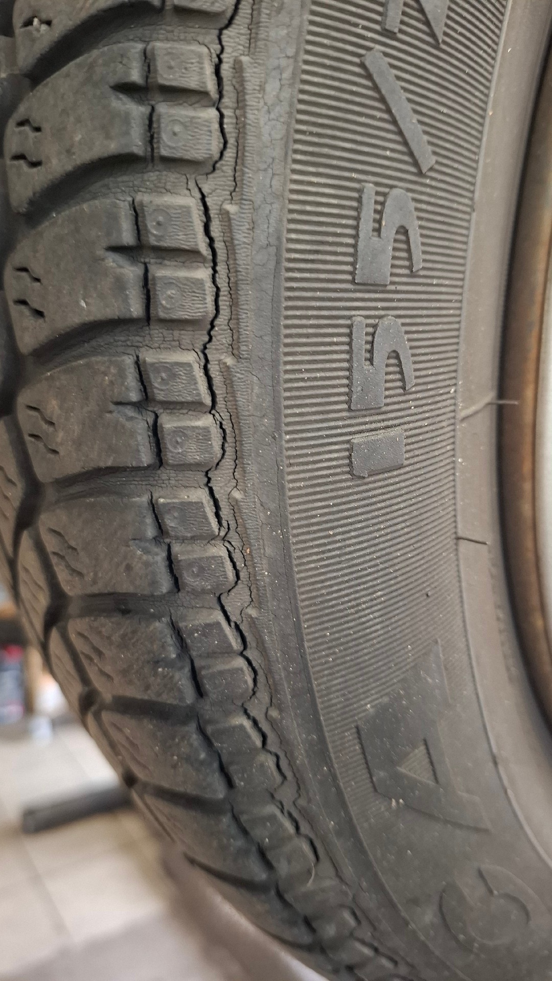 7977063c-49ca-436a-b9c1-6f0b45d584c2