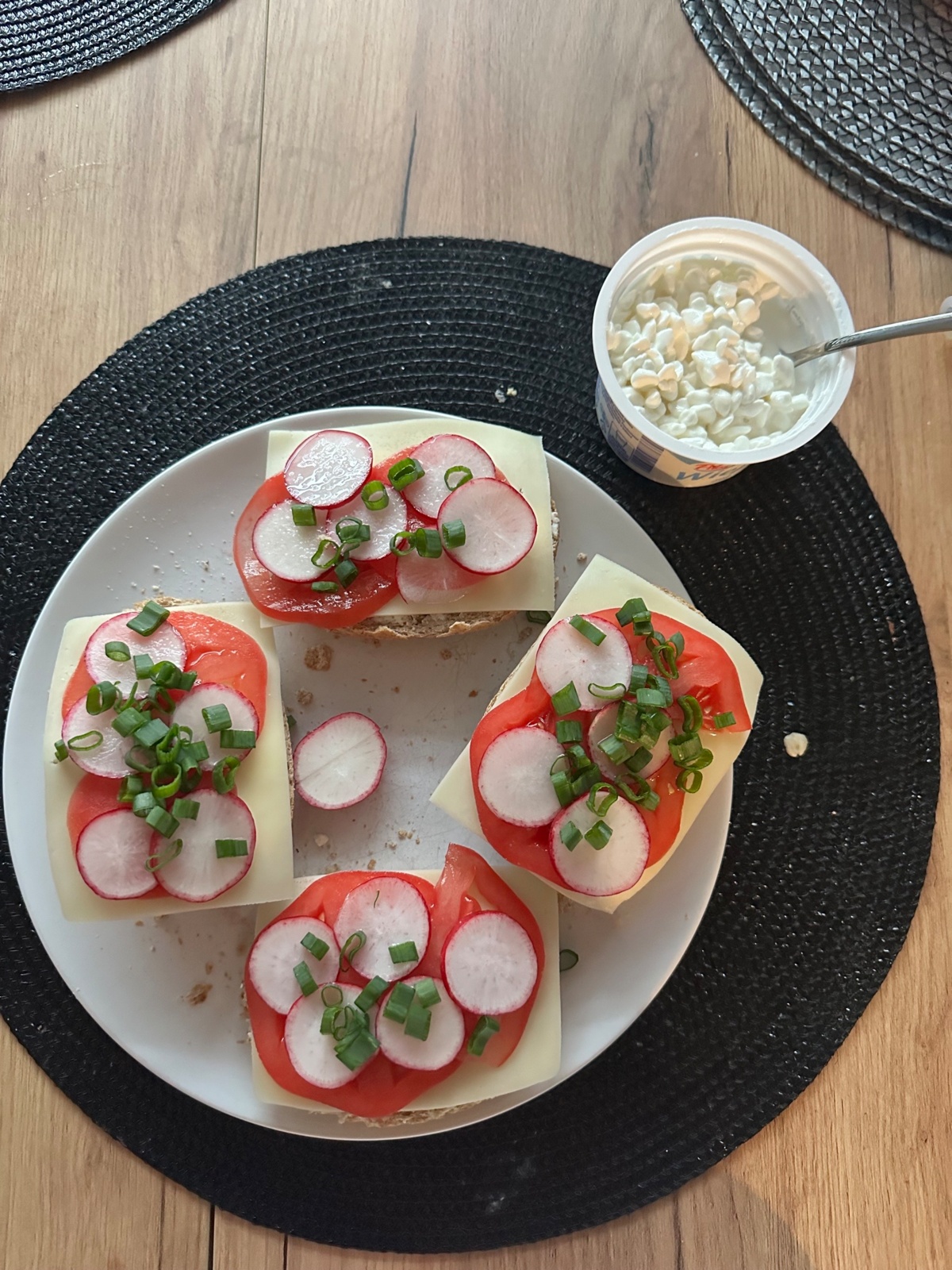 73f9475d-246b-41e0-9201-d468336944c1