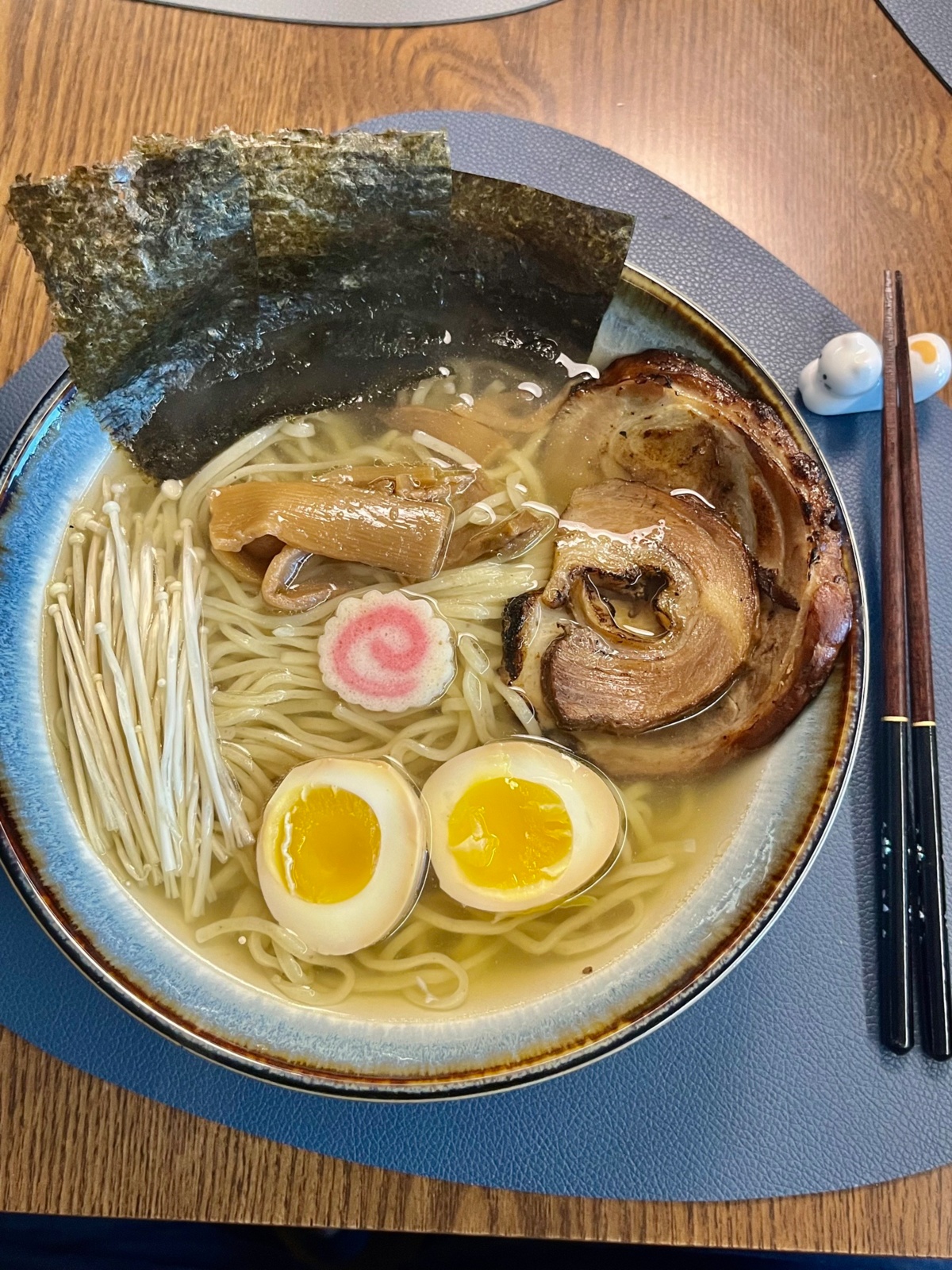 98a0c0d9-8b83-40f2-8cba-9d02c712a927