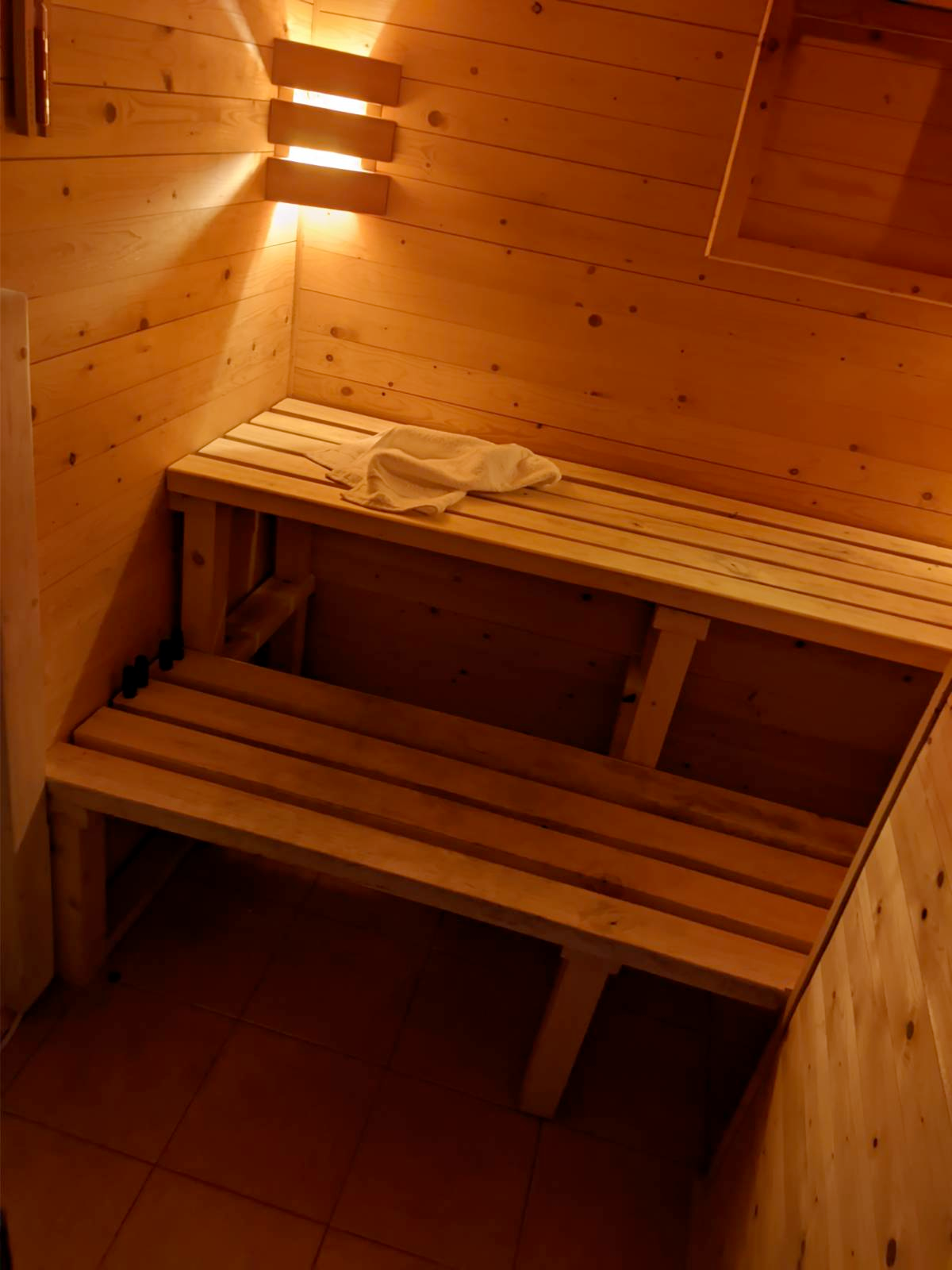 83c257e5-5def-40f8-be0a-d5c8b8c4480c