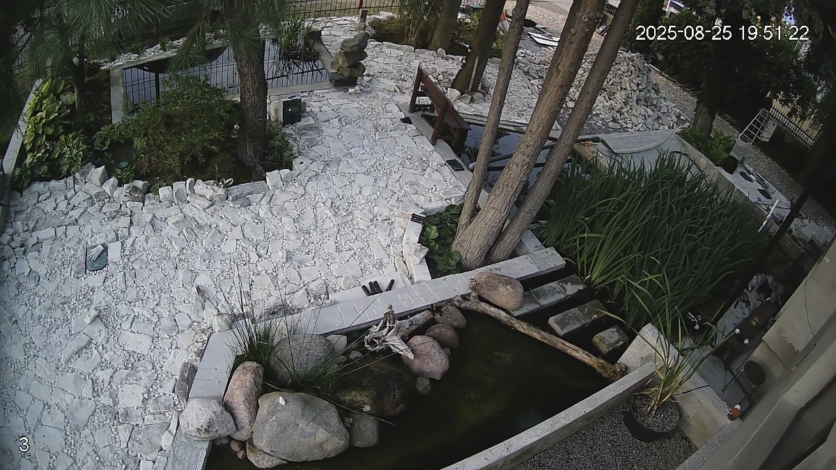 22d9cdfa-e043-400e-b11b-81013702175c