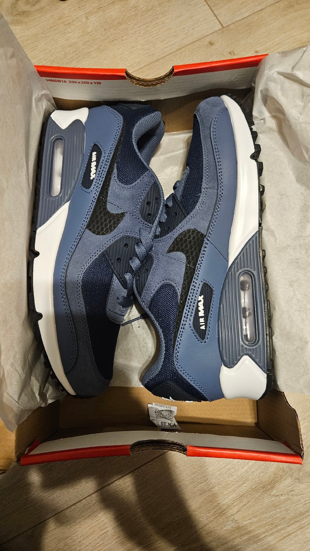 7a4b11f5-5eba-4f91-8a38-2b467fbd8c2c