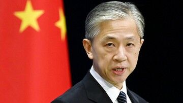 Wojna na Ukrainie. Chiny sprzeciwiają się sankcjom i prowadzą normalną współpracę handlową z Rosją