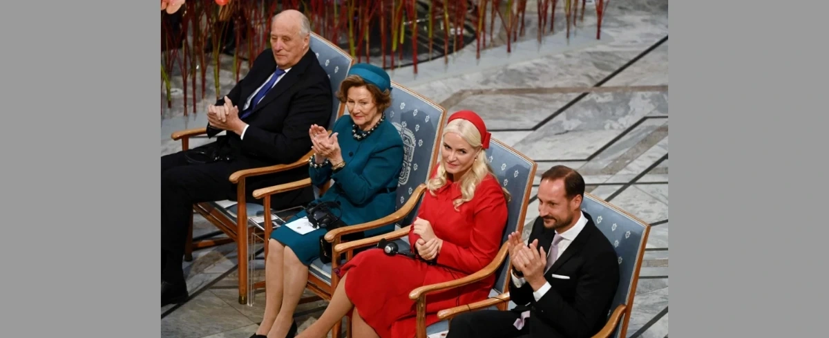 "Tak" dla monarchii, "nie" dla republiki. Parlament zagłosował