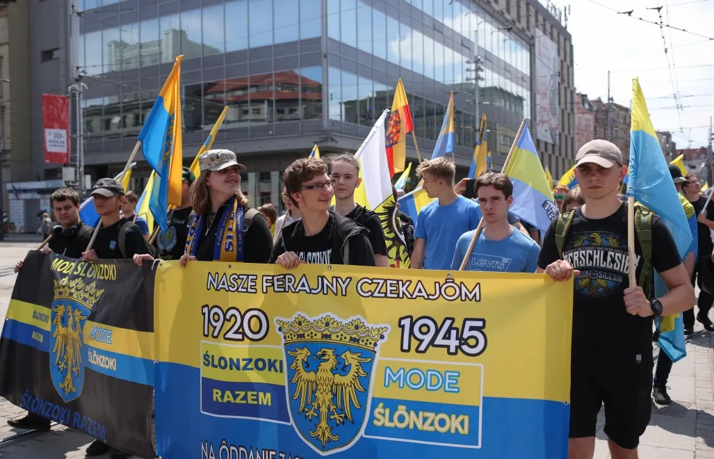 Marsz Autonomii przeszedł ulicami Katowic [ZDJĘCIA]