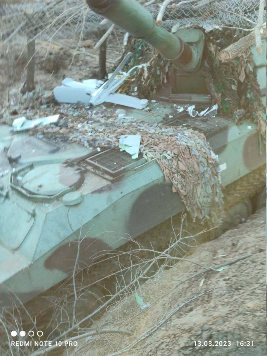 Najnowocześniejsza ruska technika dron Lancet przegrywa starcie z... siatką ogrodzeniową.