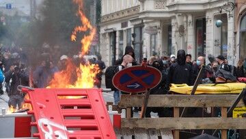 Niemcy. Demonstracja w obronie lewicowej ekstremistki. Zapłonęły barykady