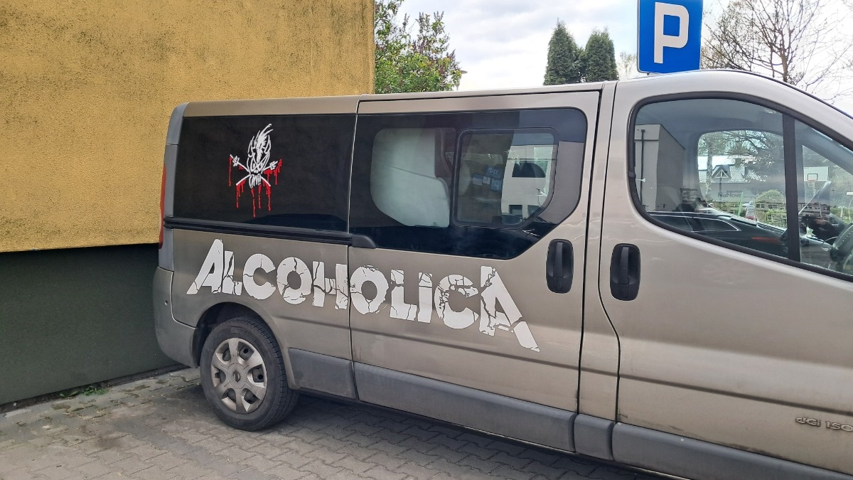 fa48da9d-1db0-41d4-9821-f287cd0ec140