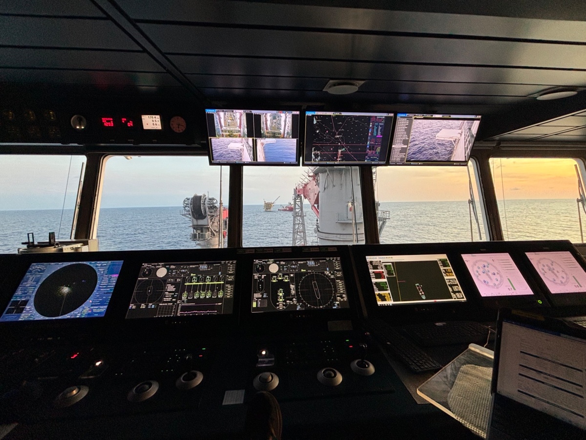 ae05c21c-c297-421b-ad8c-f3fb221b8dd4