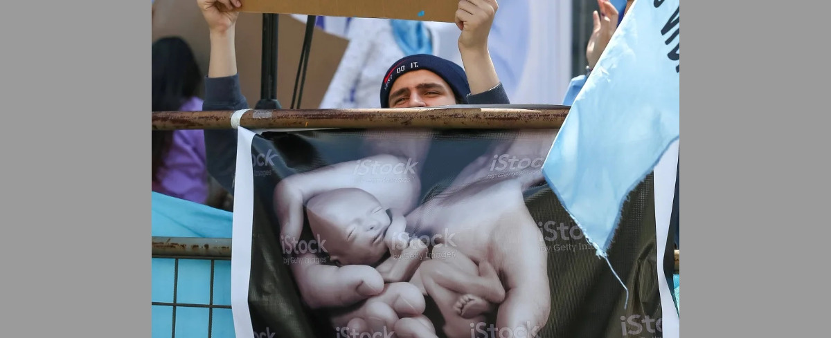 „Powiedz życiu tak!”, „Wybierz życie!”. Ponad 30 tys. osób protestowało w Portugalii przeciwko eutanazji i aborcji