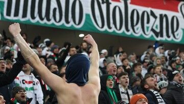 Kibice Legii wdarli się do autokaru piłkarzy. Mieli "wymierzyć sprawiedliwość"