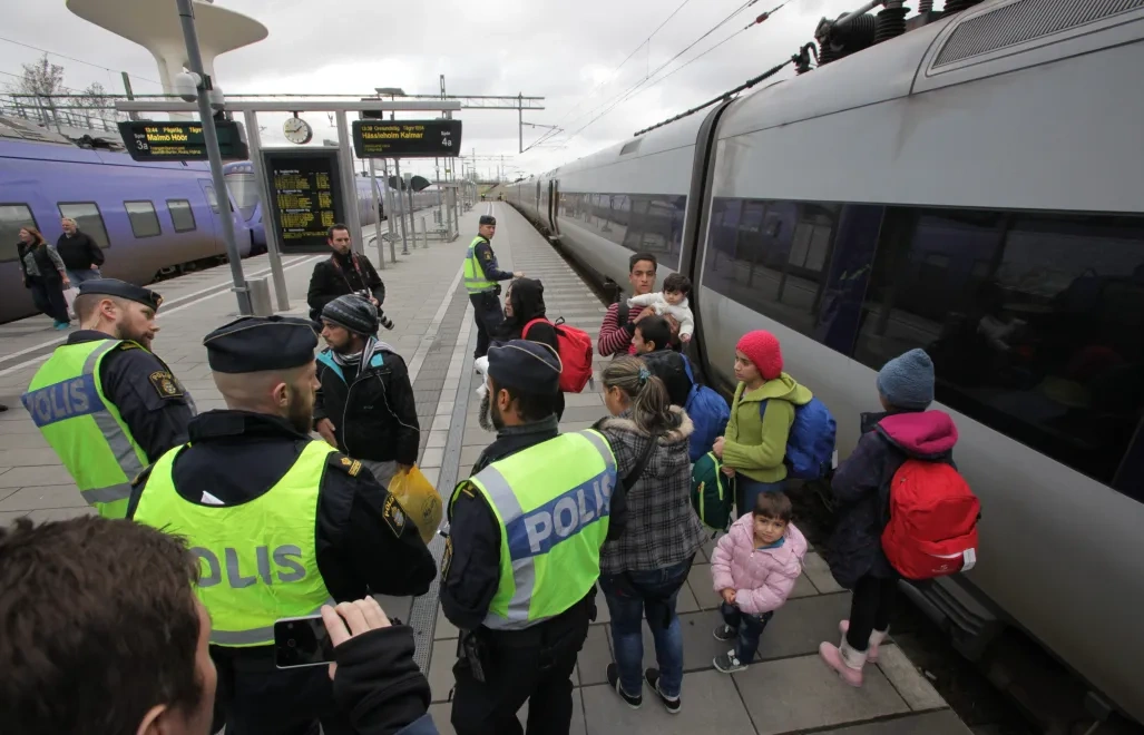 Weszły w życie zaostrzone przepisy migracyjne w Szwecji. Prawie 5 tys. osób ma opuścić kraj