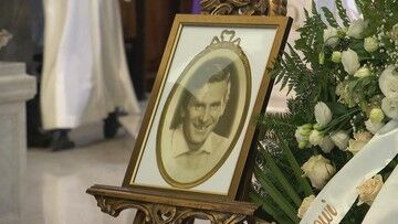 Warszawa. Uroczystości pogrzebowe Wiesława Gołasa. "Zachwycał unikalnym talentem"